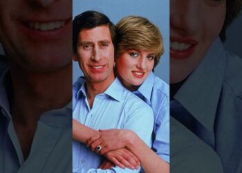 El detalle del anillo de Diana que sorprendió a la realeza 💙👑#short#RoyalLife#Classic#FashionHistory