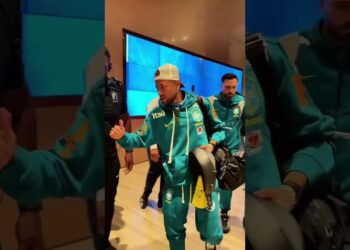 Quem tá ansioso pra ver o Neymar jogando hoje? 🥰 #famosos