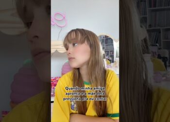 Quando tenho que contar uma fofoca da minha amiga pra mãe dela aff
