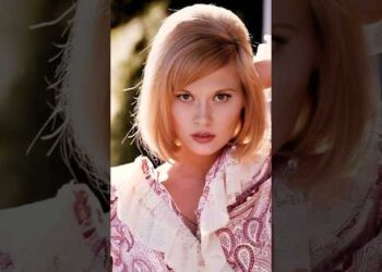 🎬 Top Actresses of 1971 Then and Now. 🎬#thenandnow #viral #shorts #nostalgia #ytshorts #1971