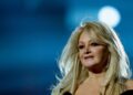 A cantora Bonnie Tyler saiu do coma, mas 'muito indisposta', shows cancelados até agosto