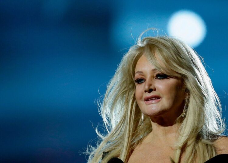 A cantora Bonnie Tyler saiu do coma, mas 'muito indisposta', shows cancelados até agosto