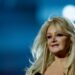 A cantora Bonnie Tyler saiu do coma, mas 'muito indisposta', shows cancelados até agosto