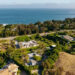 A casa de longa data de Shannen Doherty em Malibu é vendida por US $ 7,7 milhões, 2 anos após sua morte
