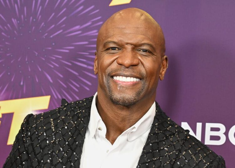 A estrela de 'AGT' Terry Crews tem notícias “épicas” que os fãs não podem perder