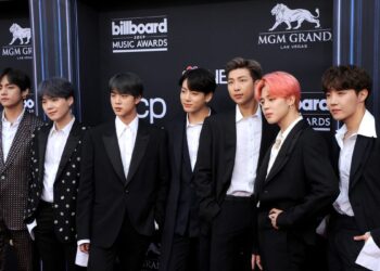 A faixa “Come Over” do BTS lidera a votação dos fãs para o novo lançamento principal