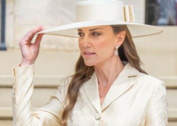 A última aparição real de Kate Middleton coloca o ex-príncipe Andrew no centro das atenções