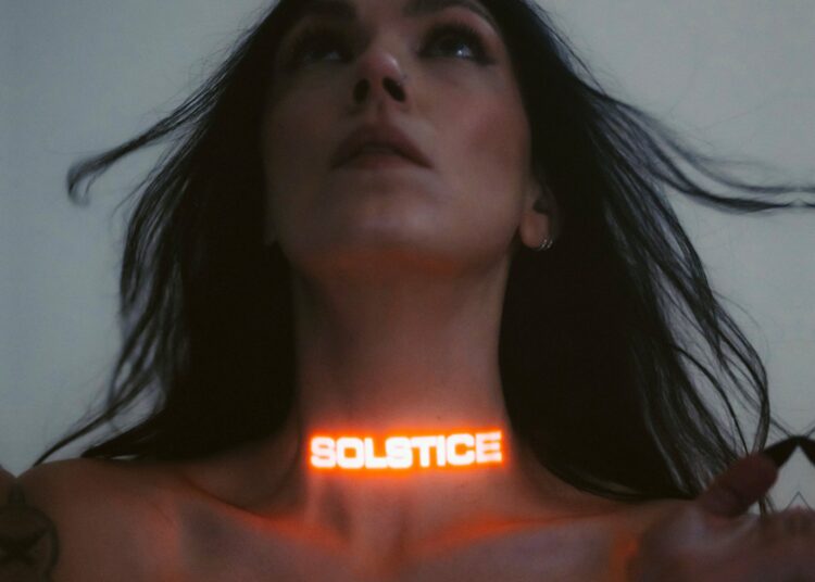 AA Williams anuncia contratações nas lojas para o novo álbum “Solstice” – LiveWire Music
