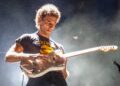 Albert Hammond Jr. explica o atraso do novo álbum do The Strokes, 'Reality Awaits'