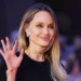 Angelina Jolie diz que não namora desde o divórcio de Brad Pitt