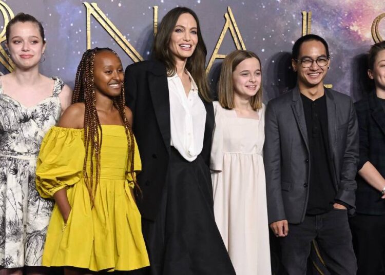 Angelina Jolie tem que agradecer aos filhos por ajudarem a manter o 'espírito de luta' vivo