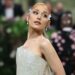 Ariana Grande exige que a Casa Branca pare de usar sua música após vídeo ‘bárbaro’ do ICE