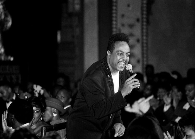 As maiores canções de Peabo Bryson: um mundo totalmente novo, a bela e a fera