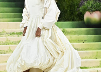 Blue Ivy se parece exatamente com sua mãe Beyoncé em um passeio super raro com seu pai Jay-Z