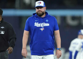 Blue Jays e Royals trocam de arremessadores em meio a temporadas decepcionantes