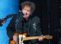 Bob Dylan contratou um novo guitarrista, mas grandes questões permanecem