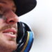 Bobby Witt, do Royals, deixa o jogo com dores no joelho direito