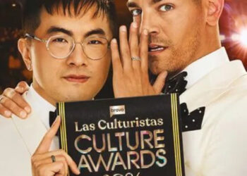 Bowen Yang e Matt Rogers estão ‘obcecados’ com a apresentação de Lisa Rinna no “Las Culturistas” Culture Awards (exclusivo)