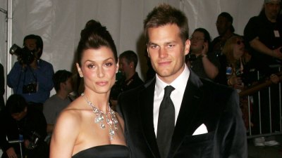 Bridget Moynahan grita para Tom Brady após a reunião