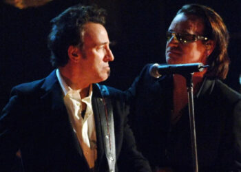 Bruce Springsteen lamenta não ter permitido que Bono usasse sua música na campanha contra a AIDS
