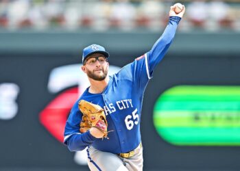 Cameron, do Royals, busca vitória difícil no confronto contra o Cardinals