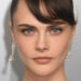 Cara Delevingne revela que ficou noiva duas vezes