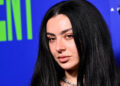 Charli XCX anuncia turnê ‘Música, Moda, Filme’