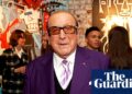 Clive Davis: executivo da indústria musical que assinou com Whitney Houston e Bruce Springsteen morre aos 94 anos | Música