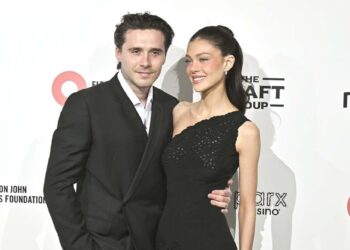 Como Brooklyn Beckham está usando o manual da família Beckham para ganhar dinheiro com a tradição familiar