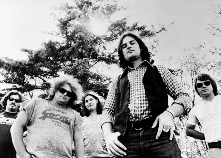 Como The Guess Who's 'Hand Me Down World' se tornou um hino de poder atemporal