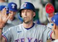 Como será a escalação dos Rangers contra os Royals quando o atraso da chuva terminar