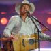 Concerto final triunfante da lenda country Alan Jackson