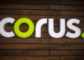 Corus Entertainment relata prejuízo de US$ 36,5 milhões no terceiro trimestre, queda de receita de 26% em relação ao ano anterior