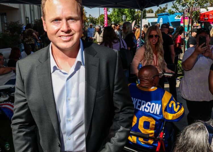 Dois dos executivos mais poderosos da música maximizaram as doações para Spencer Pratt