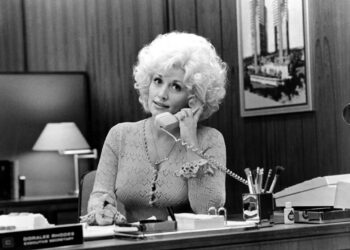 Dolly Parton lança nova linha de café