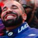 Drake anuncia festas de desculpas apenas para Janice em Toronto, Nova York e Los Angeles