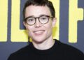 Elliot Page compartilha uma mensagem para jovens trans 'em dificuldades'