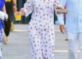 Emma Watson toma café da manhã de pijama durante as férias em Veneza
