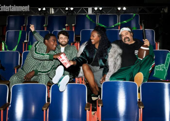 Erika Alexander compara Daniel Radcliffe, co-estrela de “Reggie Dinkins”, a ‘um cão de terapia’