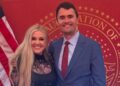 Erika Kirk marca o primeiro dia dos pais sem Charlie Kirk