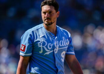 Espera-se que Royals Star perca 4 a 6 semanas após pousar em IL