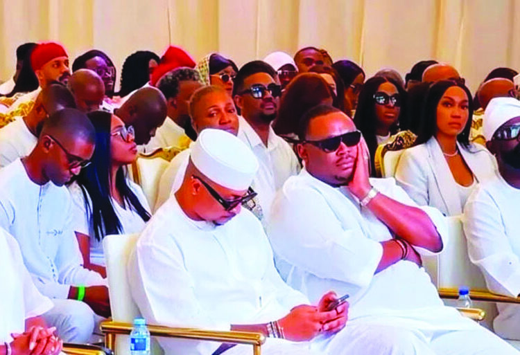 Estrelas de Nollywood e outros se reúnem para o serviço de canções de Alexx Ekubo – THISDAYLIVE