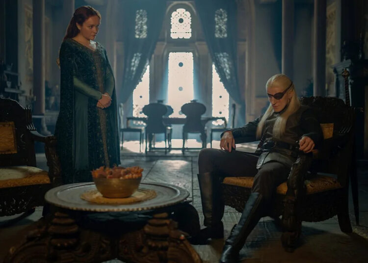 Ewan Mitchell, de “House of the Dragon”, revela se sabe quando Aemond morrerá na tela (exclusivo)