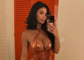 Ex-funcionário de Kylie Jenner alega aborto espontâneo após condições de trabalho extenuantes – Relatório