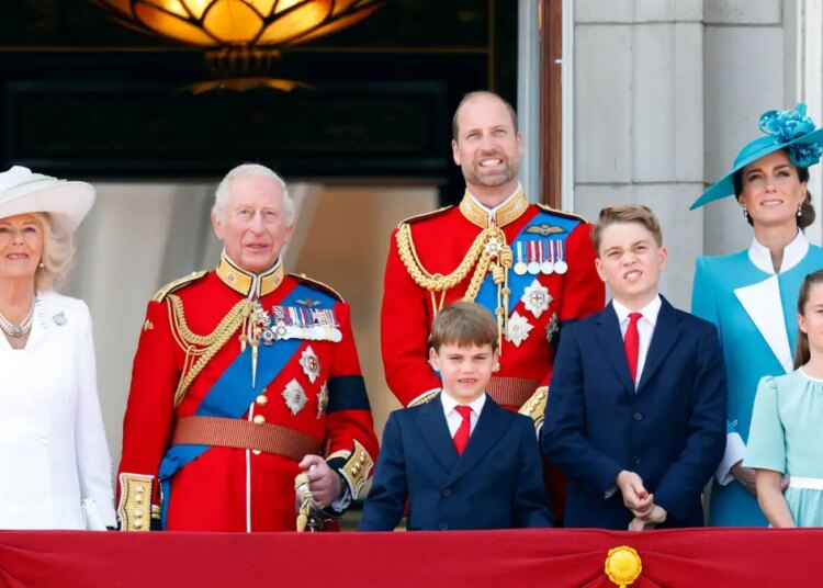 Família real AO VIVO: A realeza da Tailândia está de luto pela trágica morte da princesa enquanto o rei Charles e companhia se preparam para um fim de semana agitado