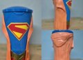 Fãs do filme 'Supergirl' trollam o copo colecionável mais perturbador de todos os tempos