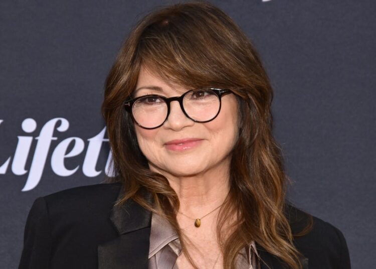 Fãs se reúnem em torno de Valerie Bertinelli após suas notícias emocionantes