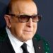 Funeral de Clive Davis, lendário executivo musical, realizado em Manhattan