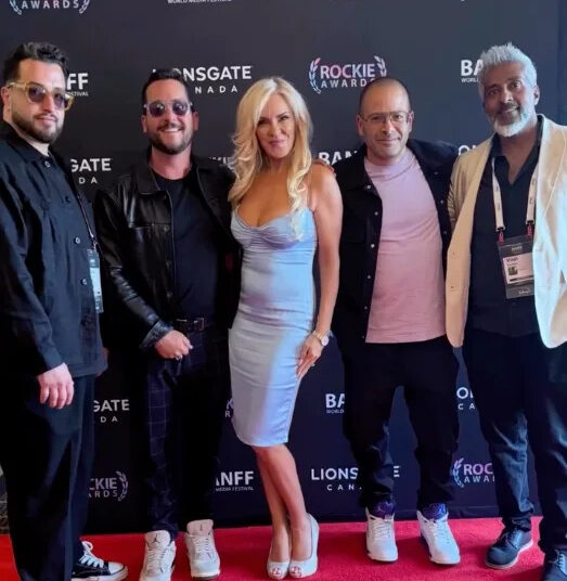 'Girls Next Door' Alum Bridget Marquardt parece irreconhecível em rara aparição no tapete vermelho aos 52 anos