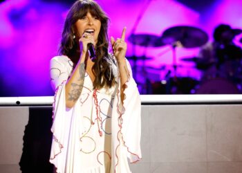 Grammy muda regra de melhor novo artista e adiciona prêmios de música latina e asiática